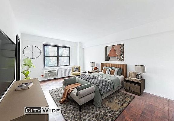 3rd image of 157 E 57th St #4R