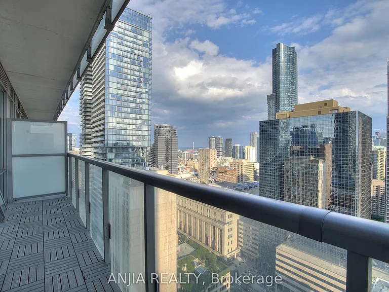 38 Grenville St #3104 — Photo 21