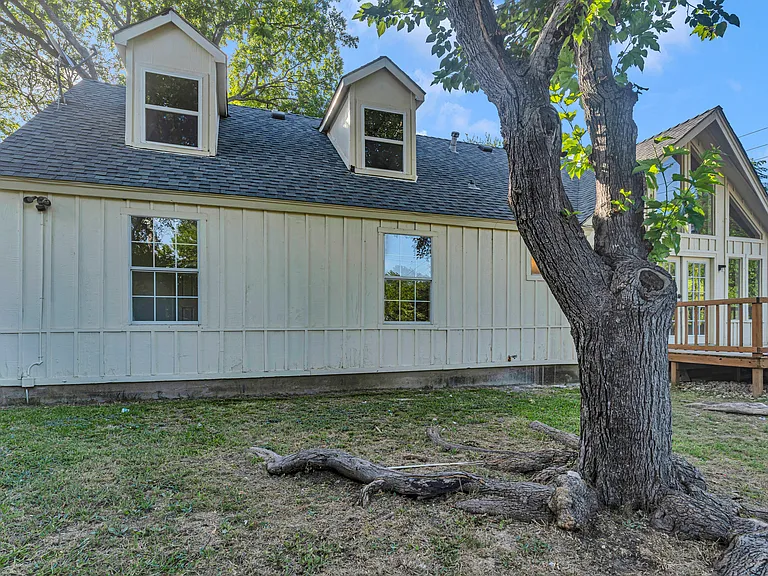 508 Whittle Way — Photo 33