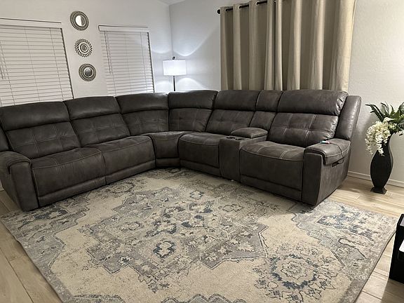 3rd image of 1646 E Kelson Pl