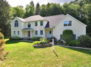 53 Elizabeth Rd, New Hartford, CT 06057