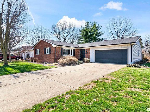 2nd image of 21 Drawbridge Rd