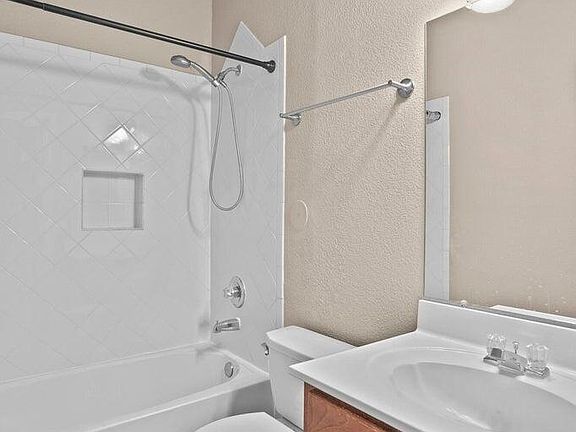 5th image of 7412 Mesquite Flor Dr