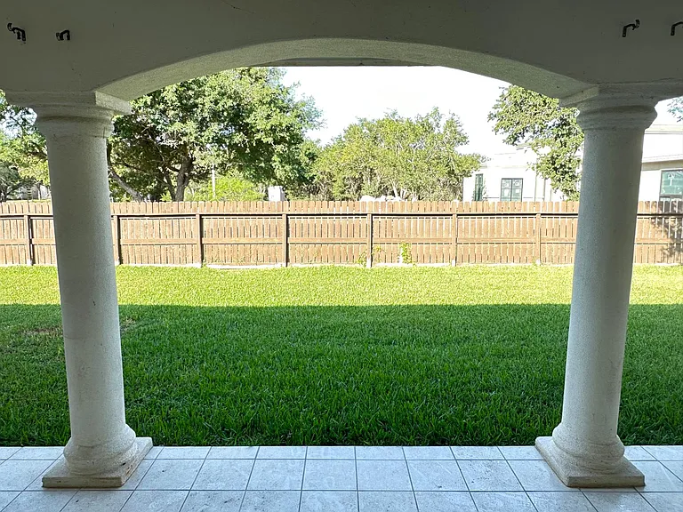 5343 Rustic Manor Dr — Photo 17