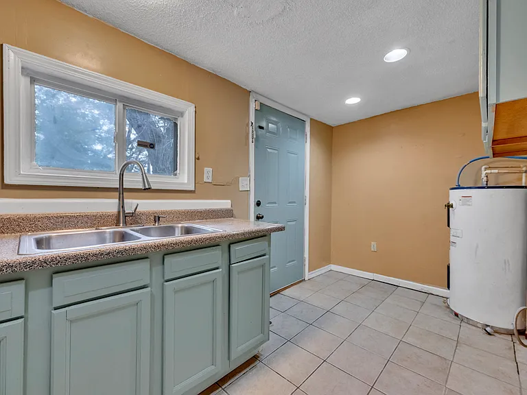 805 29th St SW — Photo 23