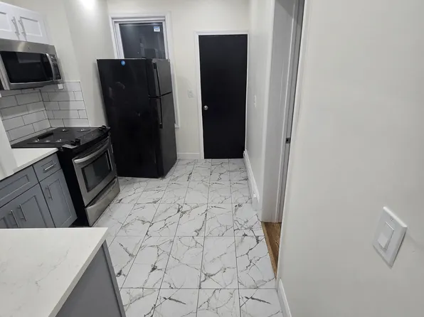 151 Armstrong Avenue image 2 of 9