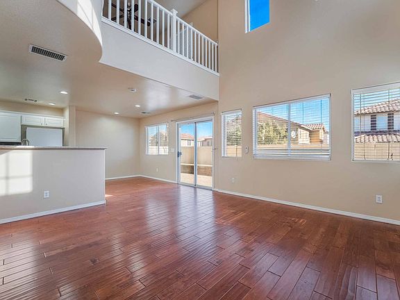 3rd image of 1040 Cantabria Heights Ave