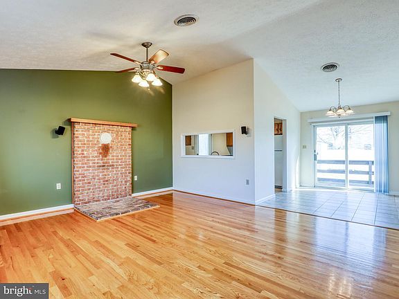 5th image of 304 Chinkapin Dr