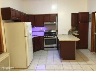 2348 38th St, Astoria, NY 11105