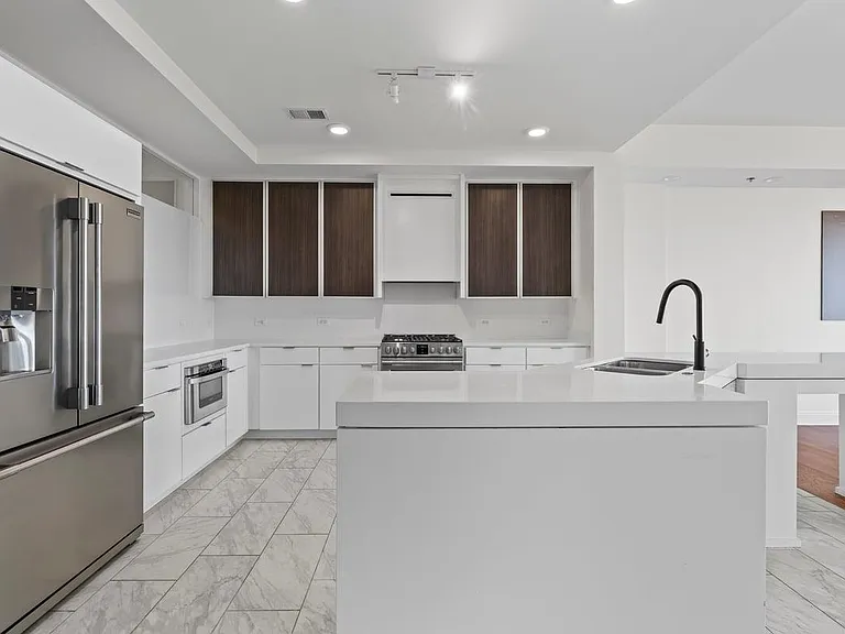 717 Riverside Dr — Photo 6