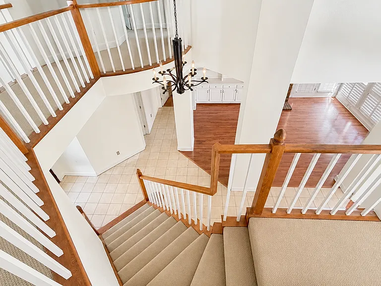 810 Pearl Dr — Photo 5