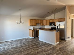 6622 Whispering Loop, Anchorage, AK 99504