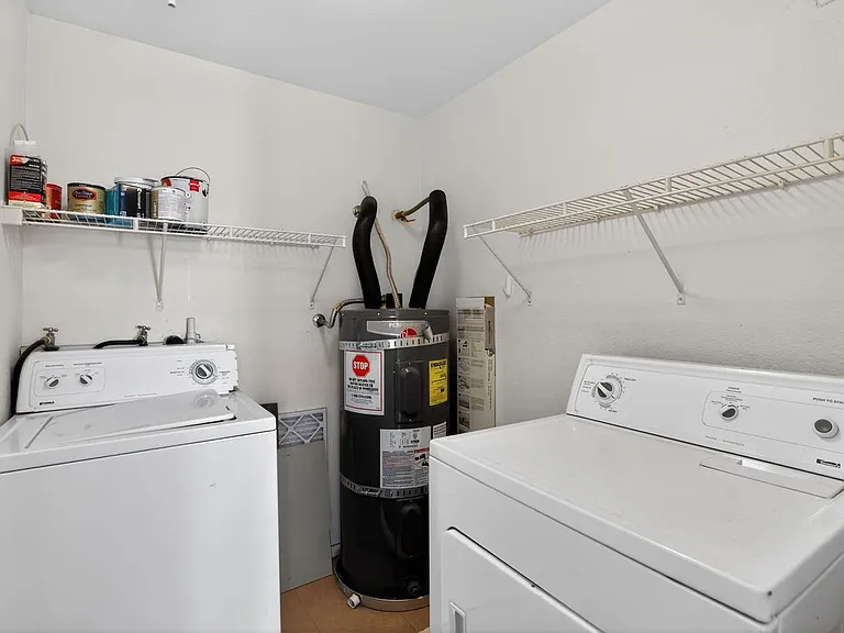 2060 Rancho Lake Dr #203 — Photo 15