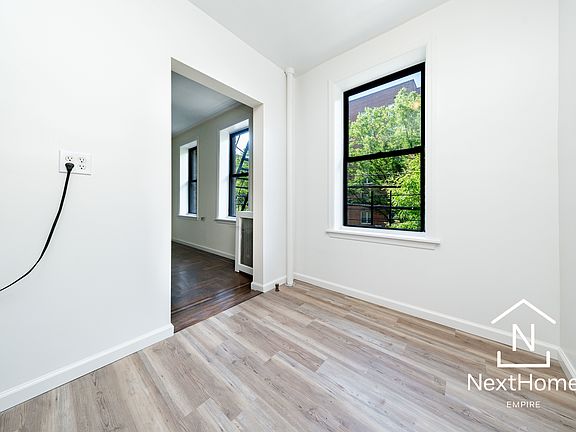 4th image of 14430 35th Ave APT A22
