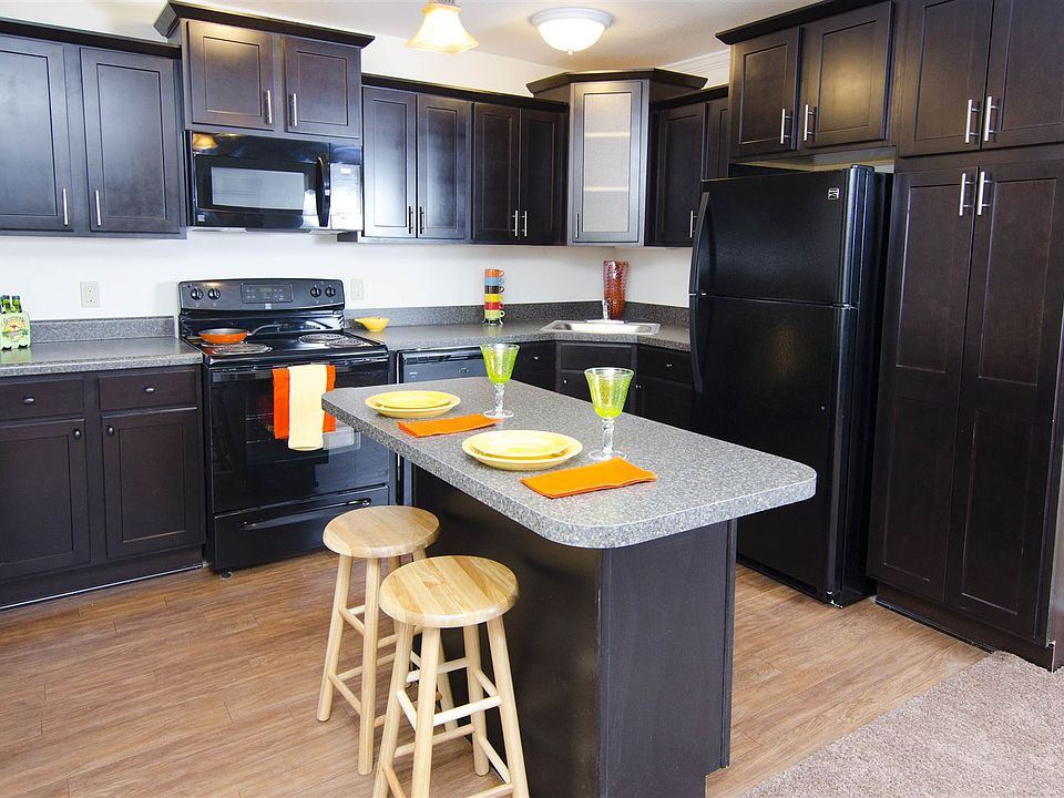 Haslett Arms Apartments Kitchen