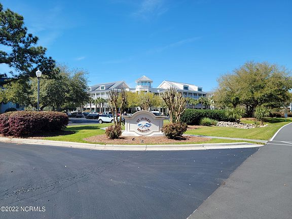 3rd image of 2857 Moorings Way SE