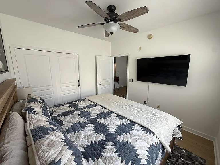 3000 Vanderbilt Pl #322 — Photo 22