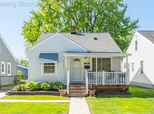 2216 Mapledale St, Ferndale, MI 48220