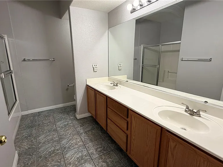 830 Carnegie St #1021 — Photo 24