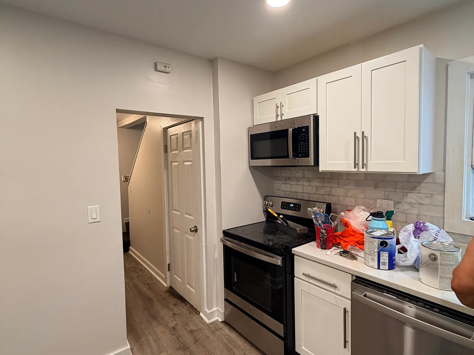 3 bed, 1000 sqft, $2,250 — Photo 3