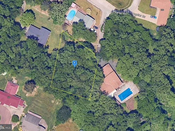 100 Walnut Ln, Morgantown, WV 26505