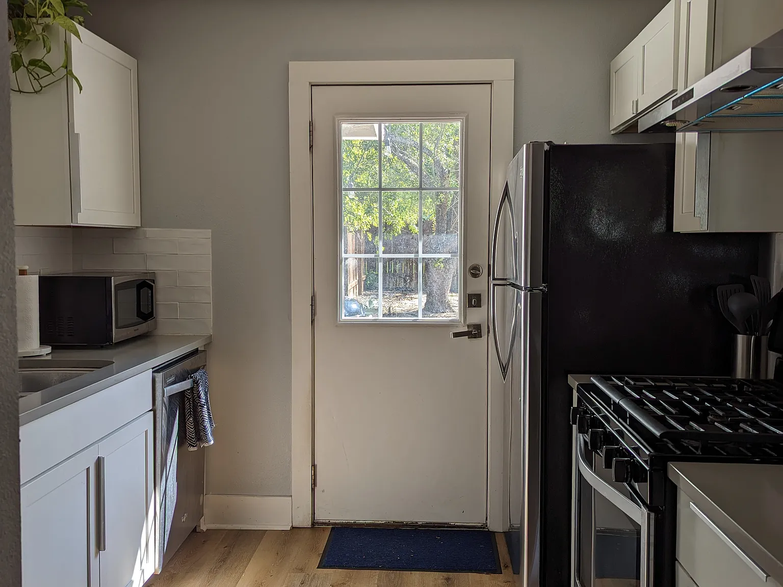 2 bed, 720 sqft, $1,700 — Photo 4