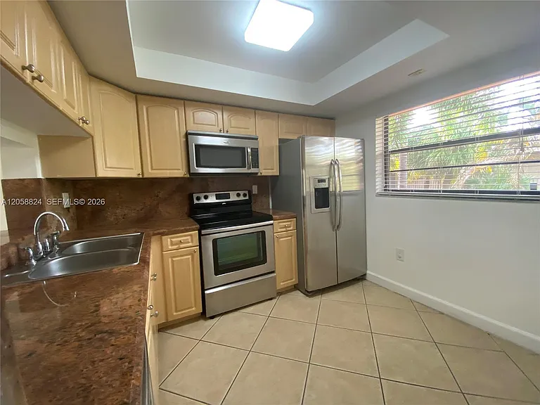 10985 SW 107th St #304 — Photo 21