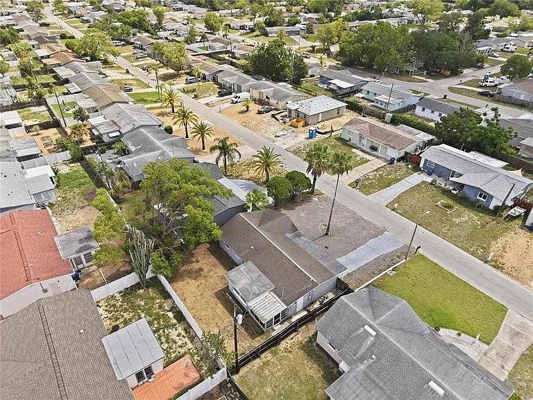 3301 Rosefield Dr — Photo 42