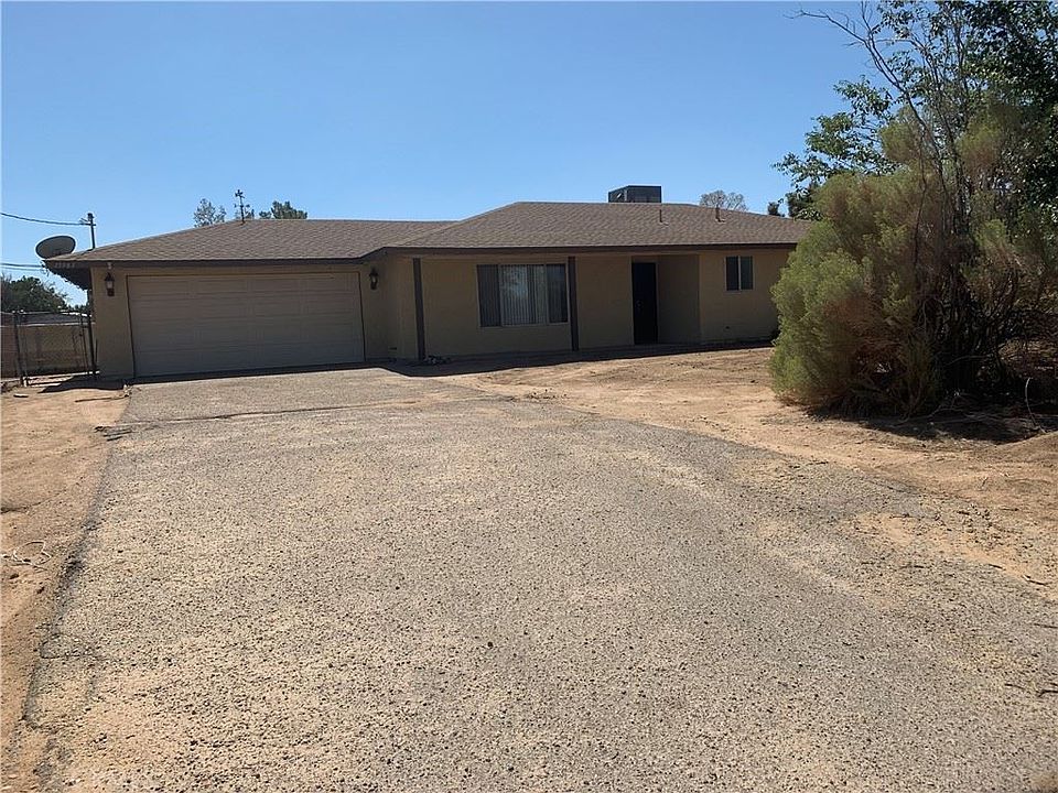 1st image of 15983 Sultana St