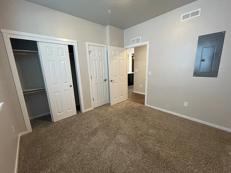 Tree Valley Village Apartments — Photo 60