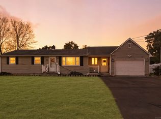 8 Gary Dr, Enfield, CT 06082