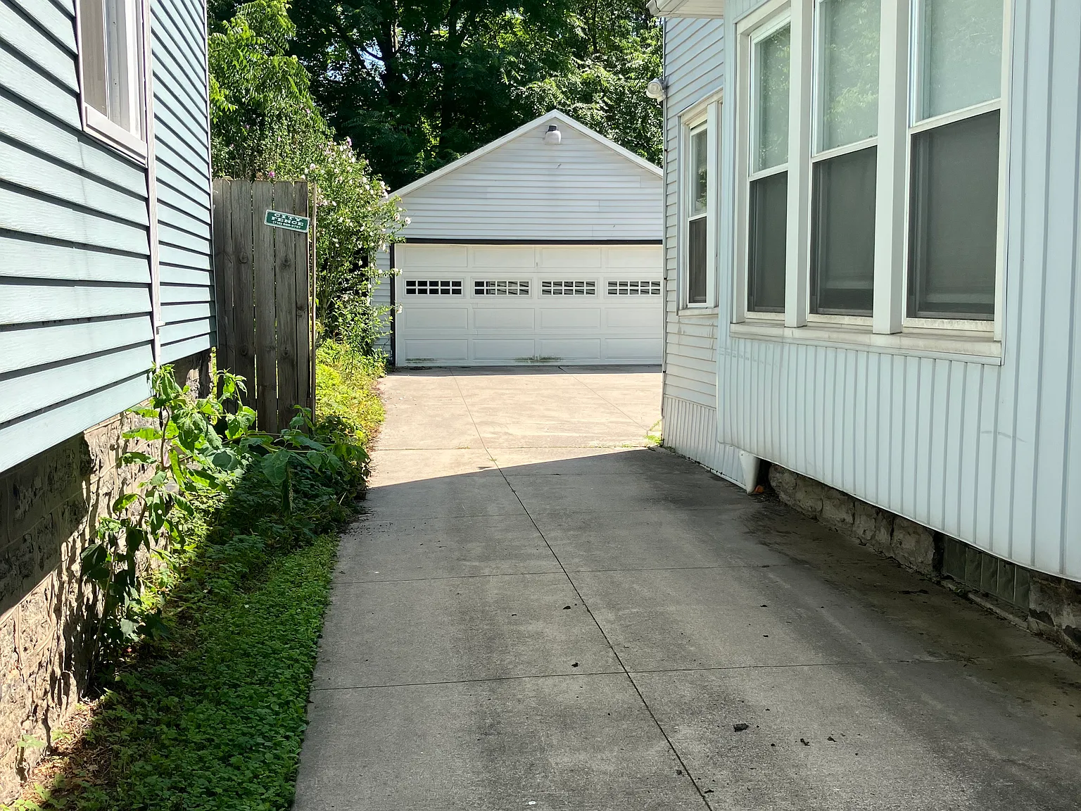 1 bed, 750 sqft, $1,350 — Photo 2