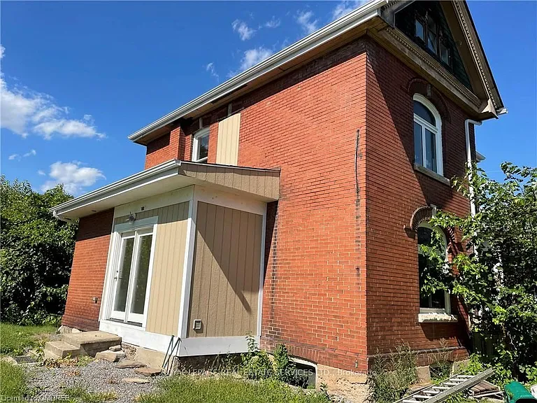 496 Walkers Line — Photo 25