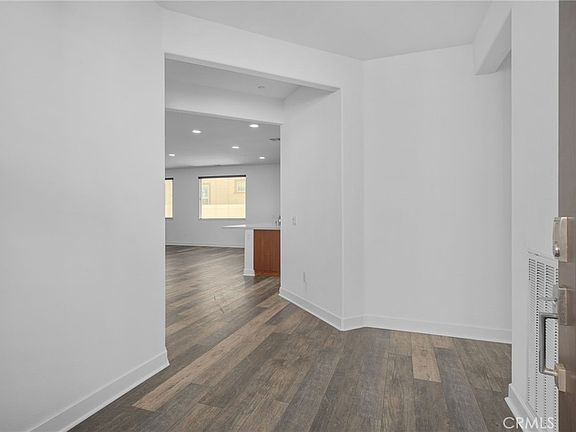 5th image of 1649 Spring Run Ln