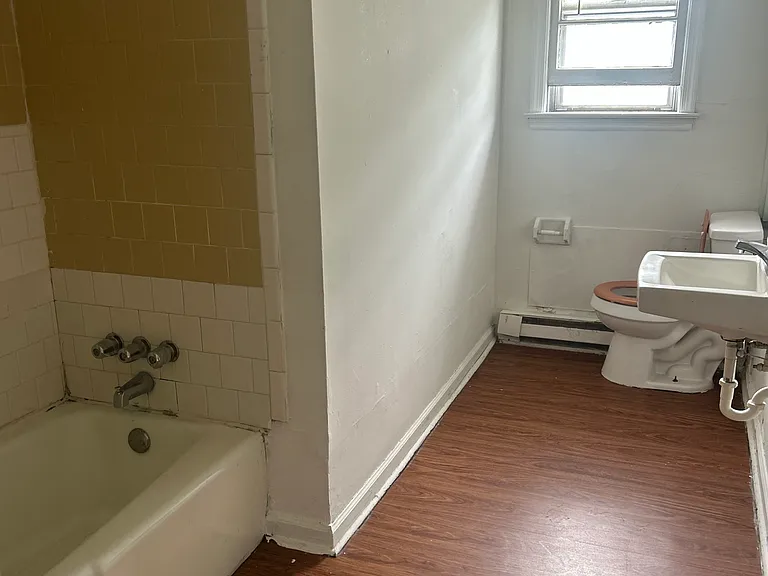 749B Mount Airy St — Photo 5