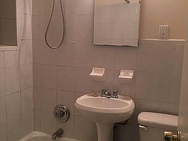 5th image of 316 E 89th St APT 1D