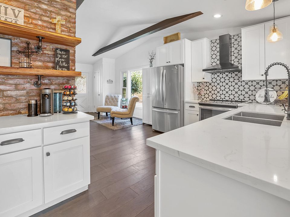 704 S Edwards Court, Visalia, CA 93277 | Zillow
