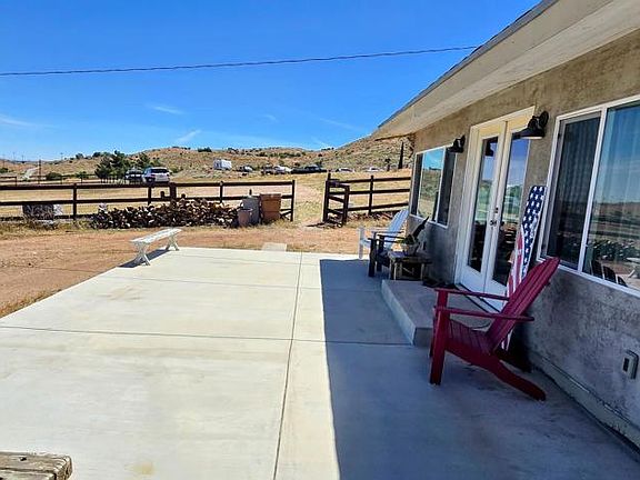 3rd image of 1834 E Carson Mesa Rd