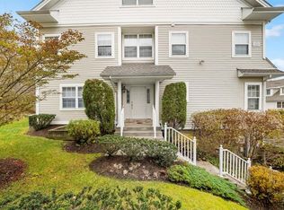 114 Crystal Hill Dr, Pomona, NY 10970