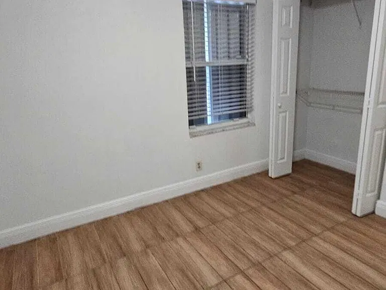 3391 Avenue S — Photo 10