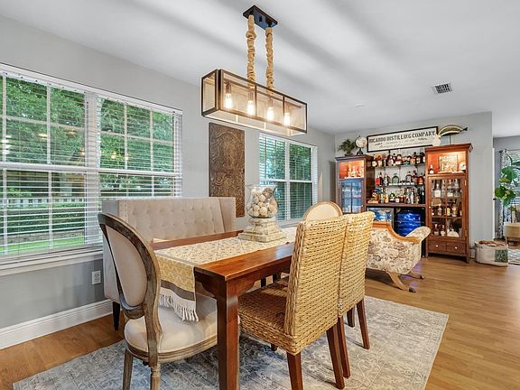 3rd image of 5982 Love Ridge Dr