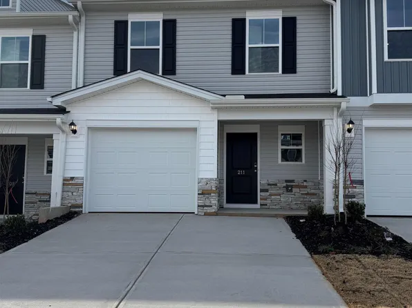 211 Stonyway Ln, Easley, SC 29640