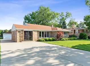 618 E Olive St, Arlington Heights, IL