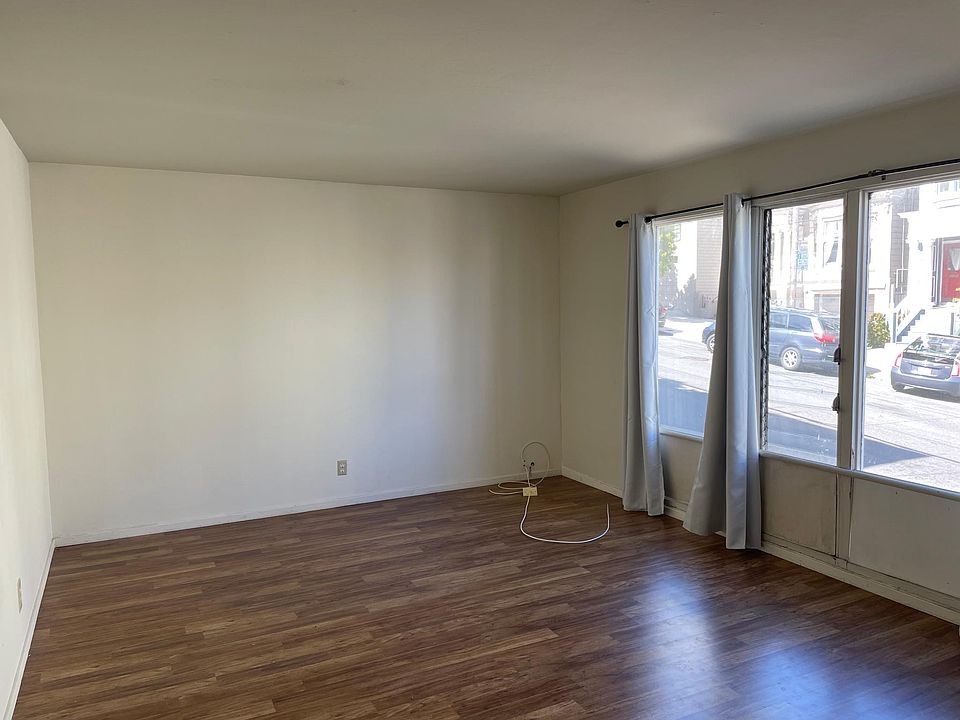 1st image of 3000 Sacramento St