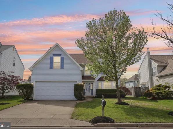 12 Barton Way, Mount Laurel, NJ 08054