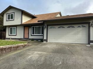 2405 Dixie Pl, Santa Rosa, CA 95407