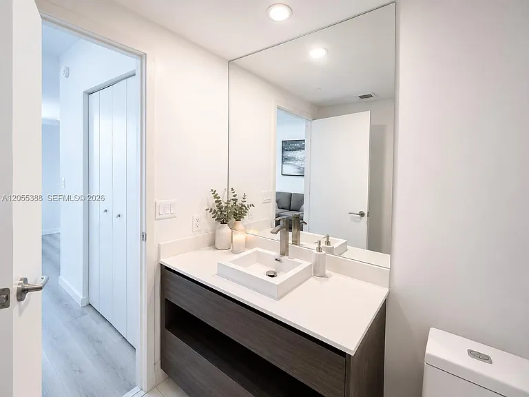 1100 S Miami Ave #1205 — Photo 7