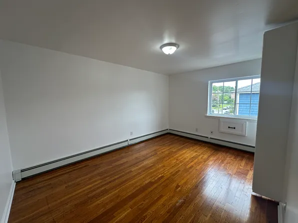 (undisclosed Address), Yonkers, NY 10701