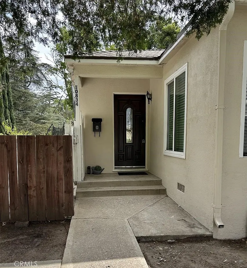 2 bed, 1100 sqft, $2,690 — Photo 1