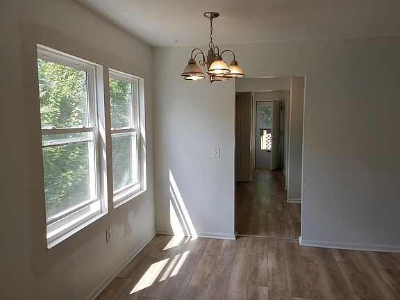2nd image of 1375 Bennaville Ave